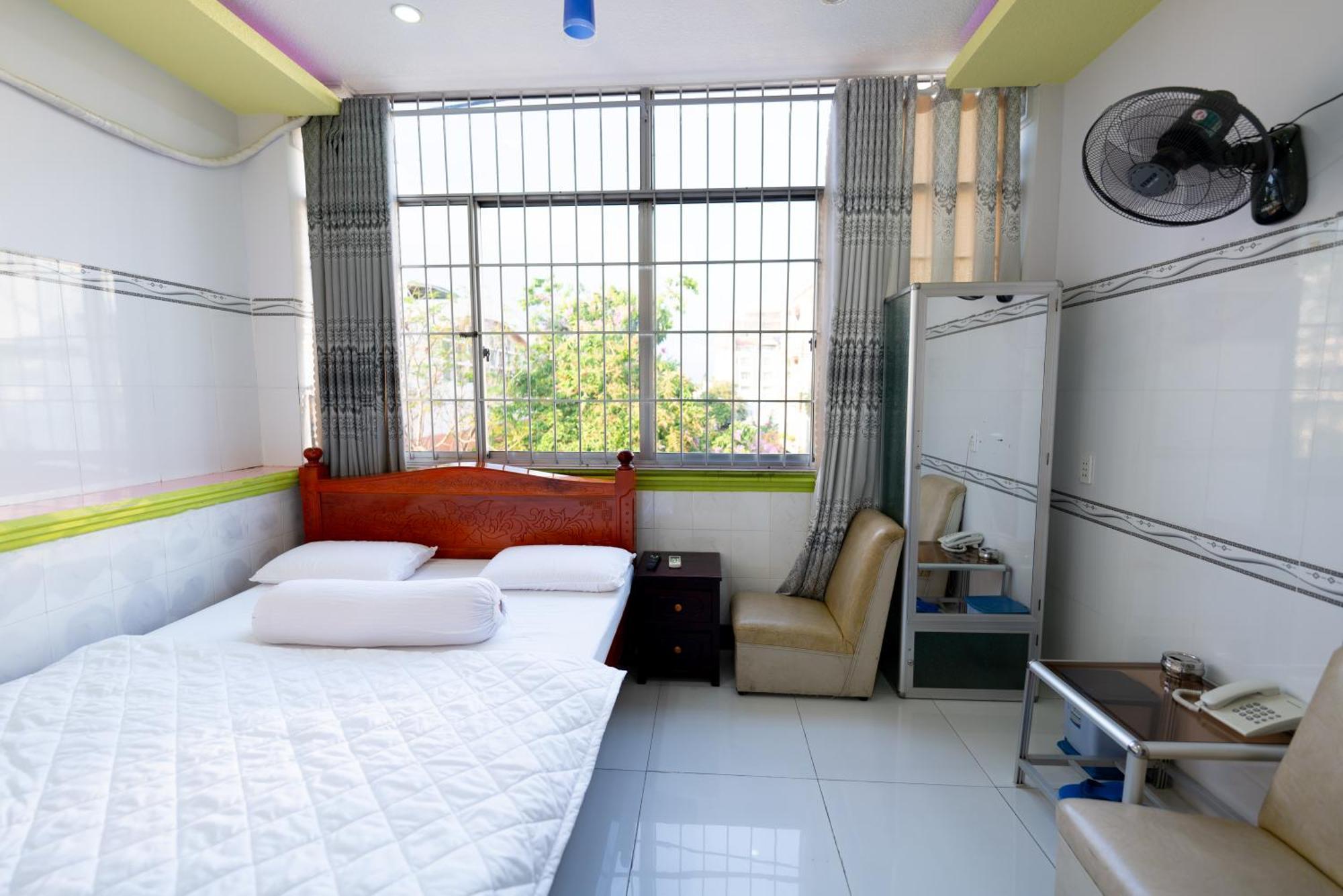 Thien Thanh Hotel Vĩnh Long Екстериор снимка