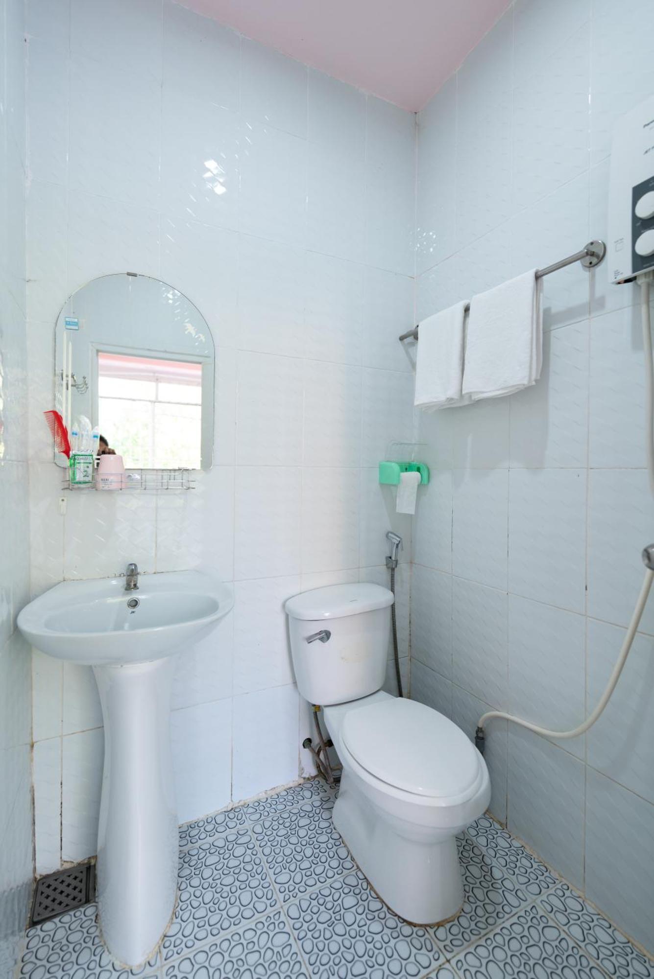Thien Thanh Hotel Vĩnh Long Екстериор снимка